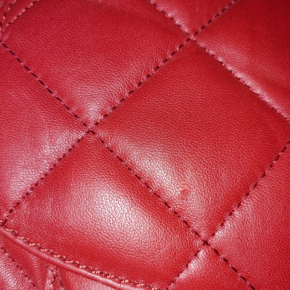 Michael Kors quilted red bag - Picture 9 of 9